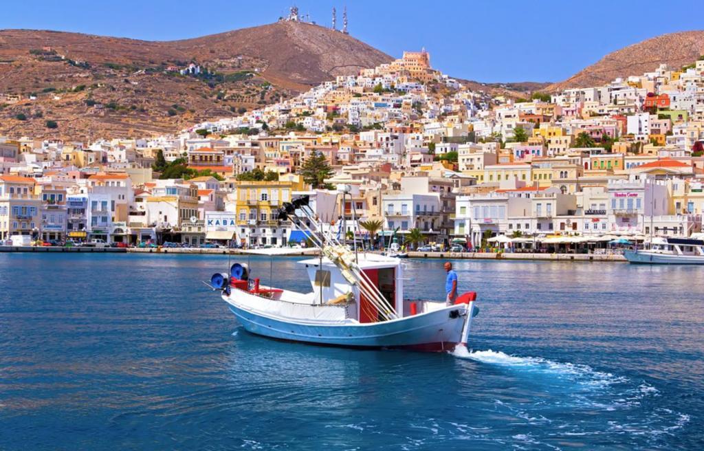 Ermoupoli, Syros City Apartments ภายนอก รูปภาพ